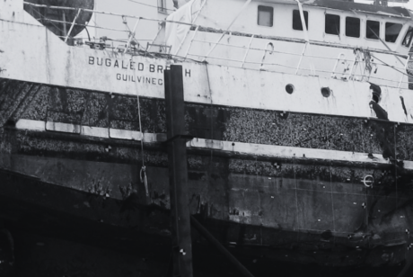 Je demande au président de la République et au Premier ministre de remettre la légion d’honneur aux pêcheurs du Bugaled Breizh à titre posthume